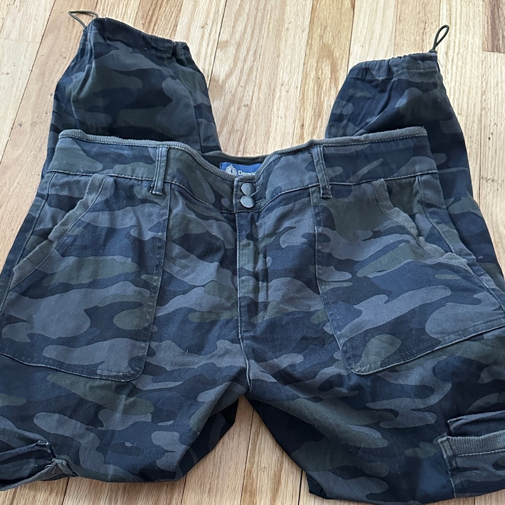 Mint democracy absolution Camouflage Cargo Pants size 14